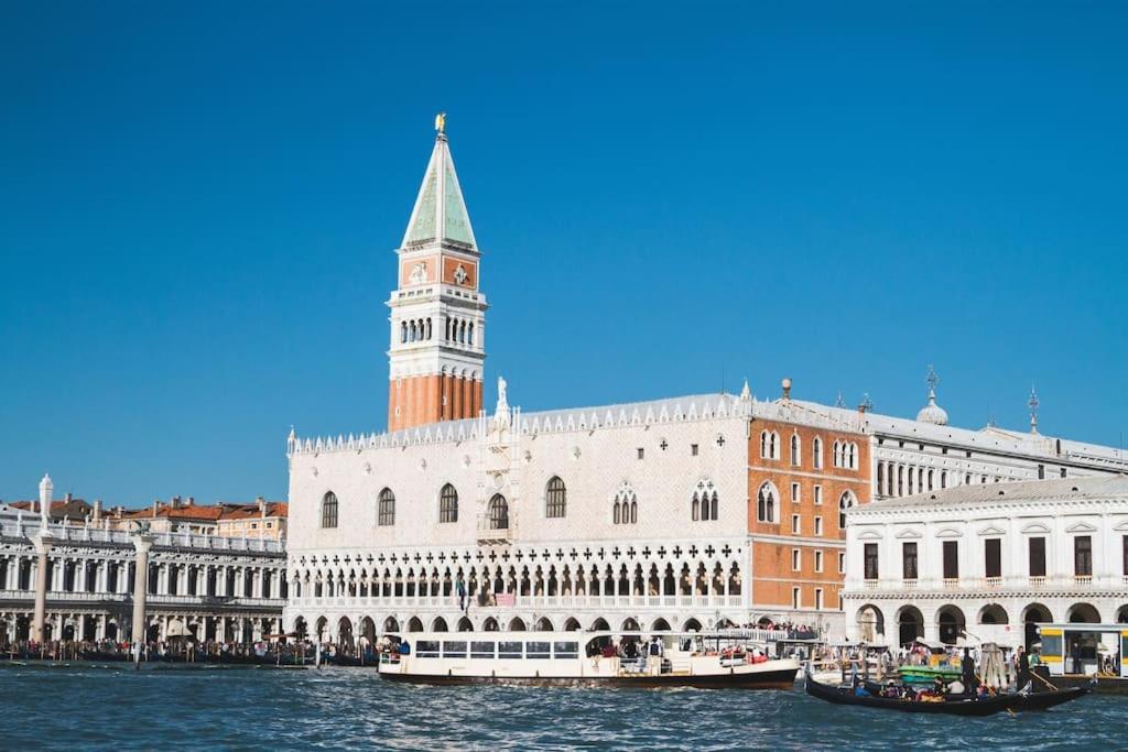 2 Min Da Piazza San Marco L-Home Venice Veneza Exterior foto